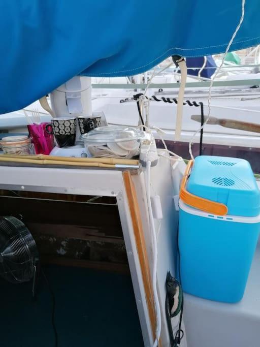 Jolis Voiliers De 6m Pour Expérience Insolite Sur Port Et Port Santa Lucia St Raphael * Fréjus
