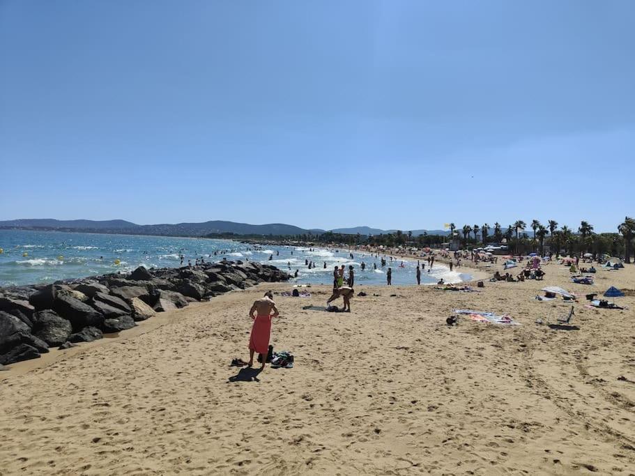 Jolis Voiliers De 6m Pour Expérience Insolite Sur Port Et Port Santa Lucia St Raphael Botel Fréjus